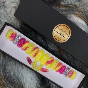 Mood Color Press On Nails💋🍦Style: Sorbet kisses